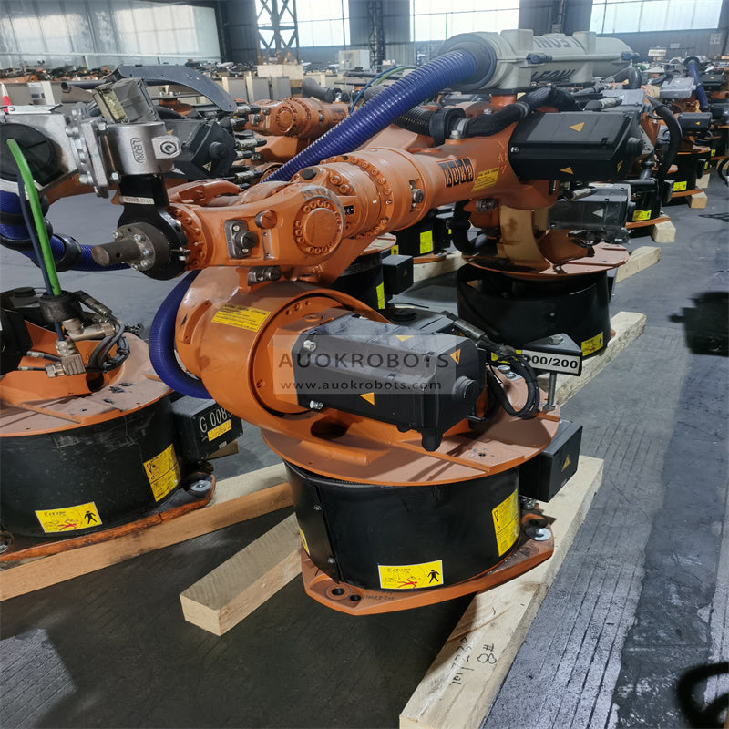 KUKA KR6-2