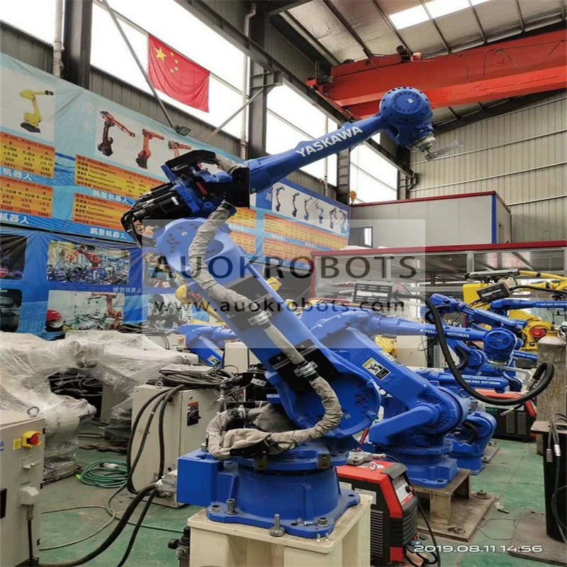 Welding cell with Motoman Ea1900, Nx100 controller, positioner and SKS welding machine
